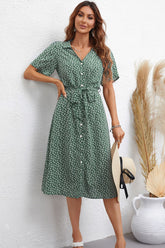 Robe imprimée à col Johnny et ceinture nouée